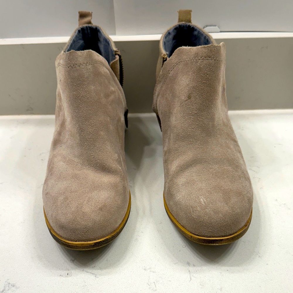Toms Beige Suede Ankle Boots